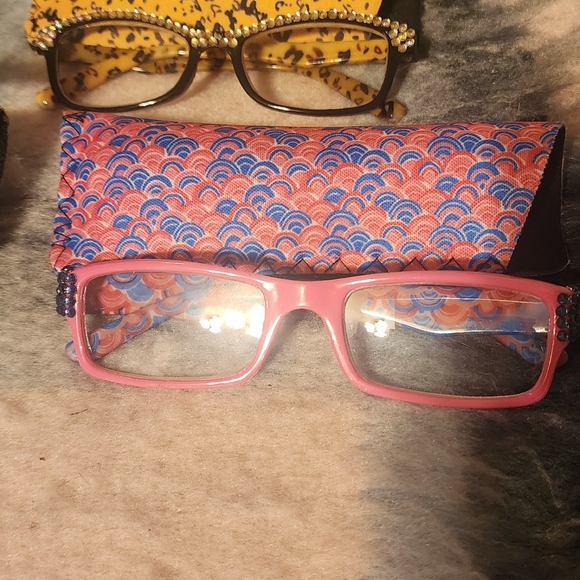 Bundle of reading glasses - Picture 3 of 9